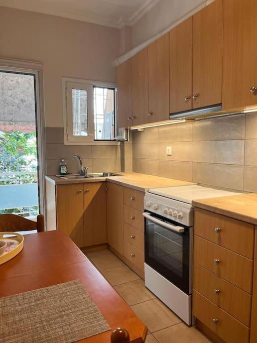 Carlito"S Apartment 1 Next To Metro Station Атина Екстериор снимка