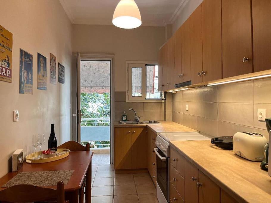 Carlito"S Apartment 1 Next To Metro Station Атина Екстериор снимка
