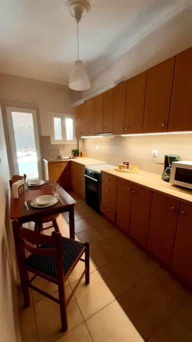 Carlito"S Apartment 1 Next To Metro Station Атина Екстериор снимка